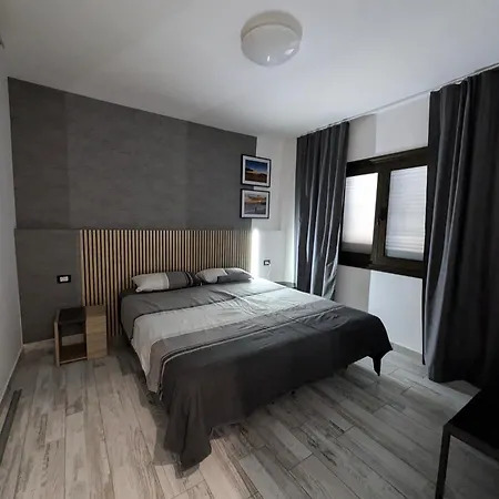 Cozy In Cristianos * Guincho (Tenerife)