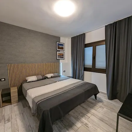Cozy In Cristianos Guincho (Tenerife)